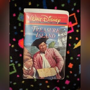 Walt Disney‎ Treasure Island VHS
